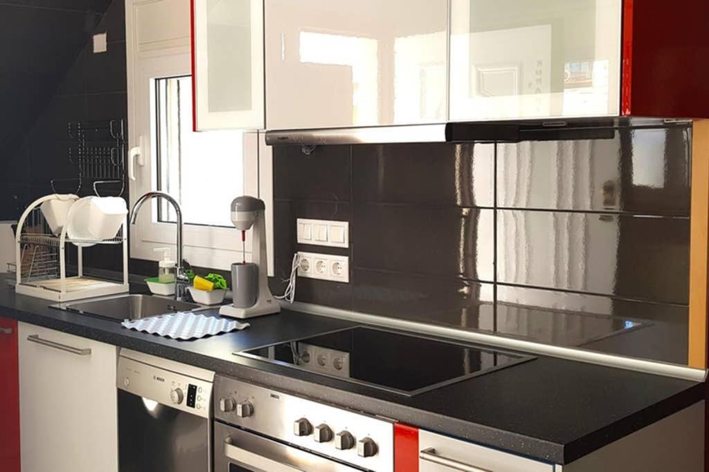 Renovated Lovely Apartment Near Airport & Sea Porto Rafti Ngoại thất bức ảnh
