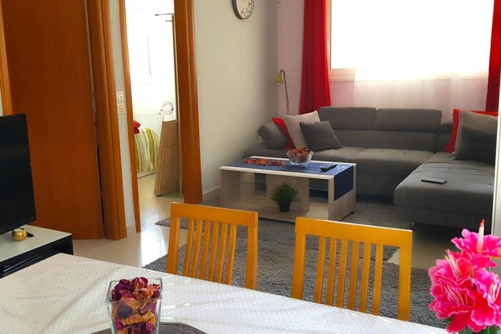 Renovated Lovely Apartment Near Airport & Sea Porto Rafti Ngoại thất bức ảnh